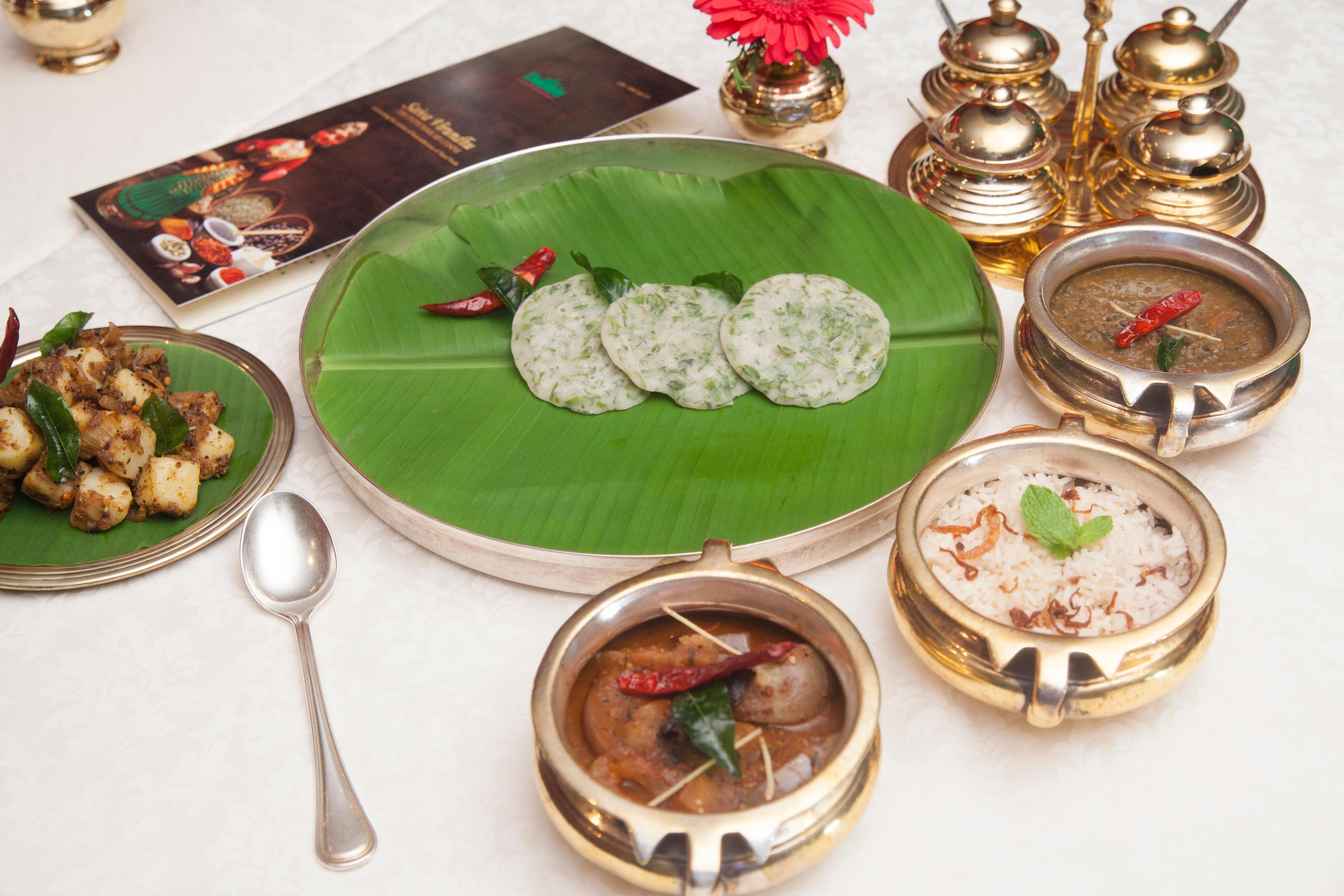 Crowne Plaza Chennai Adyar Park, an IHG hotel Zewnętrze zdjęcie A typical vegetarian meal at a hotel in India