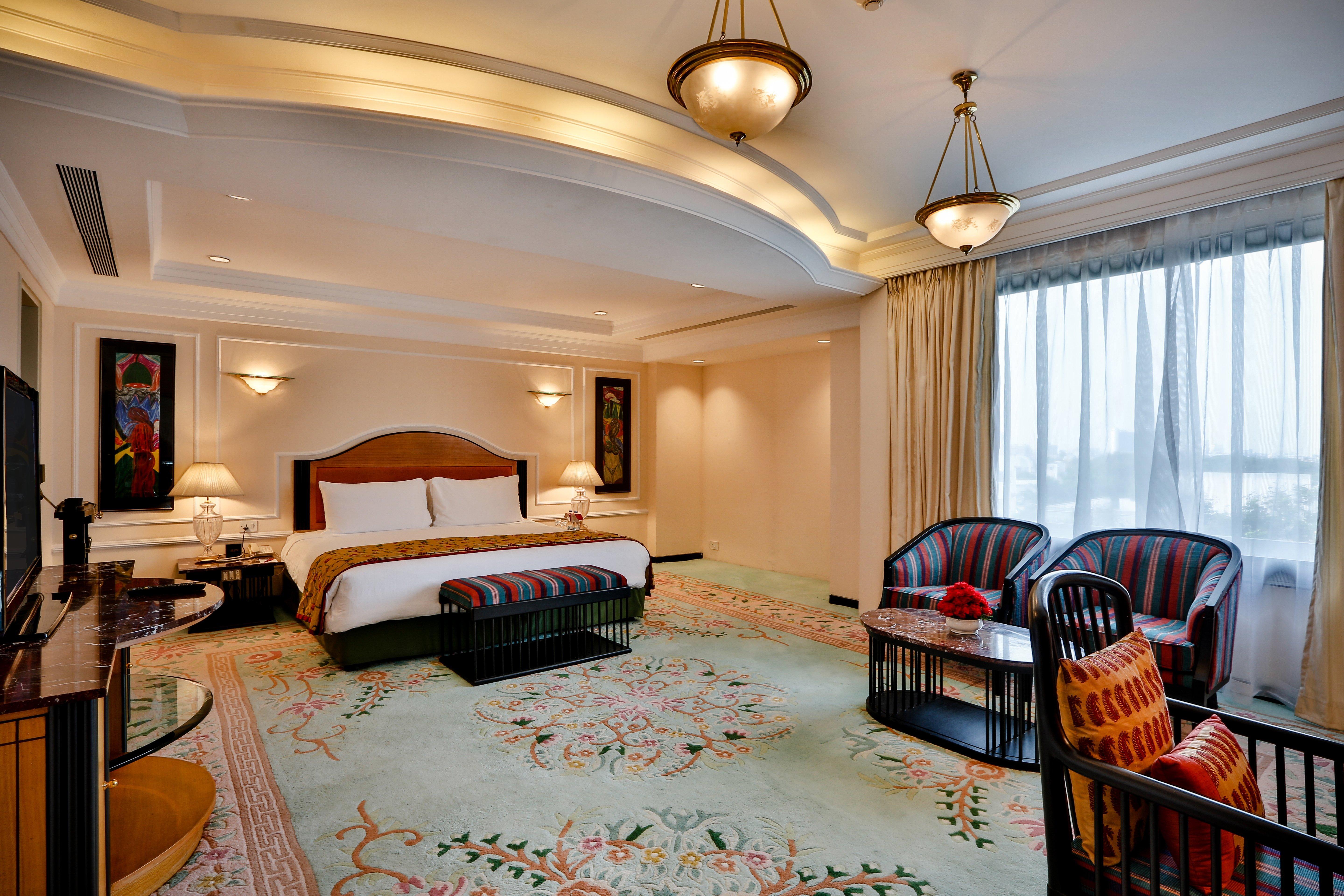 Crowne Plaza Chennai Adyar Park, an IHG hotel Zewnętrze zdjęcie A suite at the Shangri-La Hotel, Kuala Lumpur