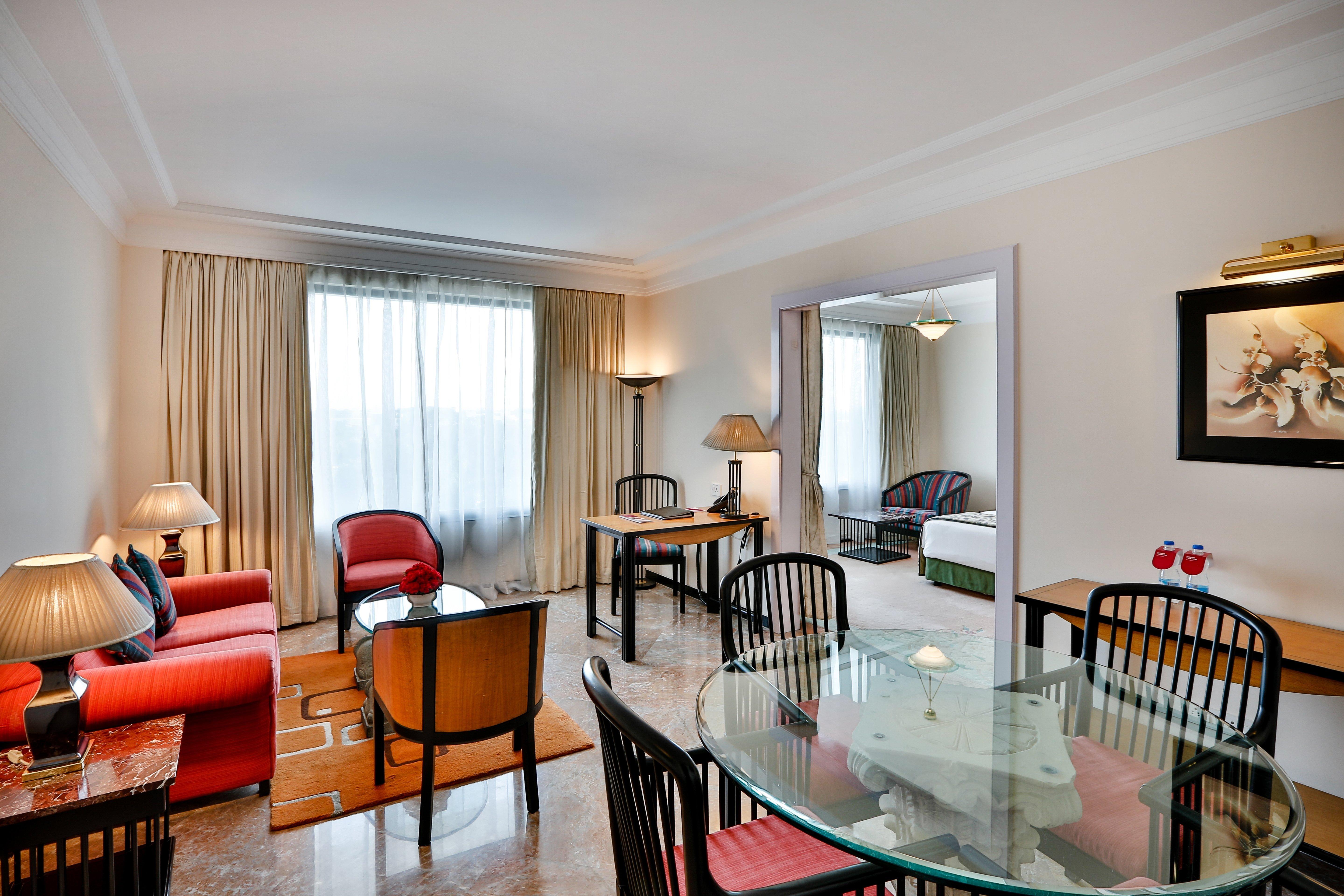 Crowne Plaza Chennai Adyar Park, an IHG hotel Zewnętrze zdjęcie A suite at the Taj Mahal Palace, Mumbai