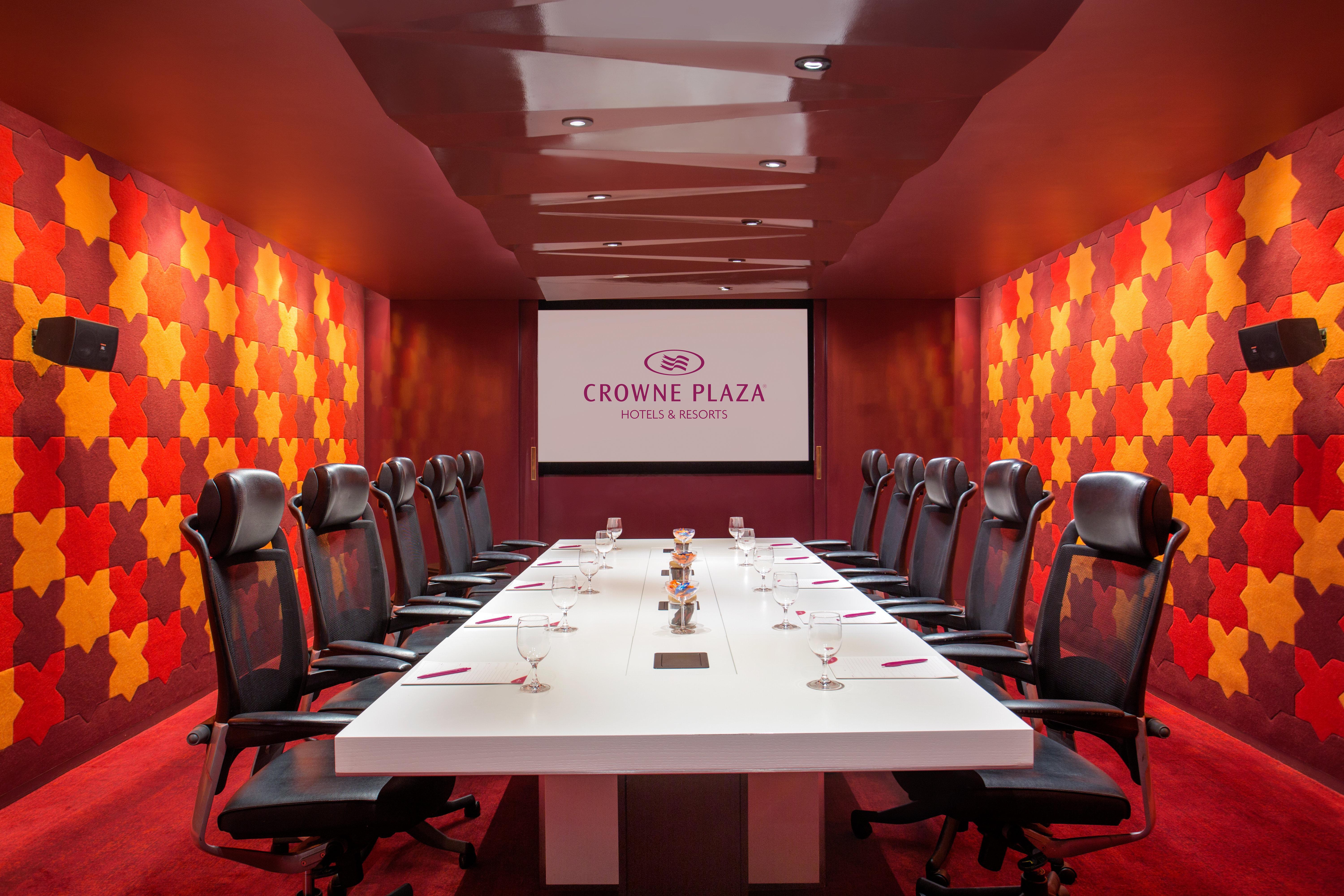 Crowne Plaza Chennai Adyar Park, an IHG hotel Zewnętrze zdjęcie Meeting room